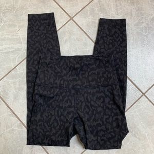 Lululemon Wunder train leggings
